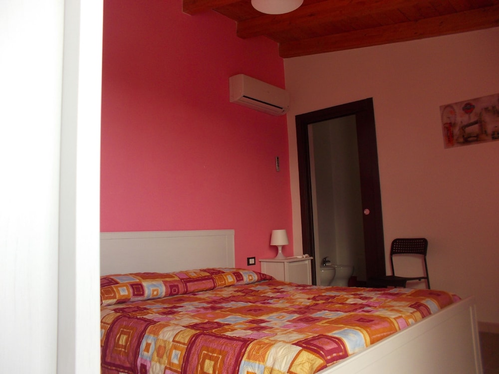 Standard Double Room photo 2