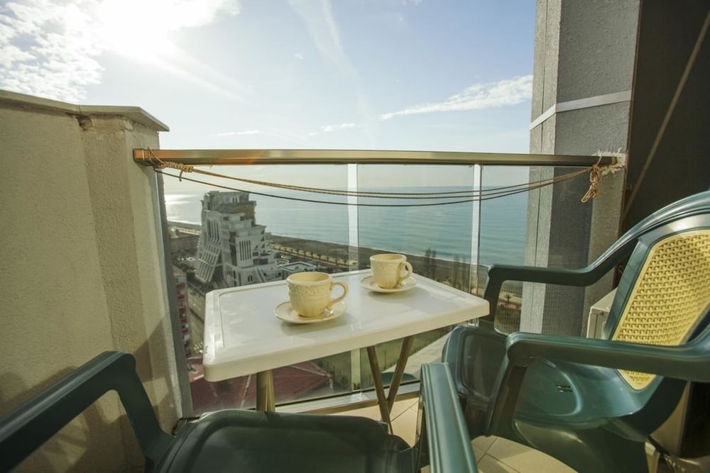 Standard Apartment, Beach View photo 2