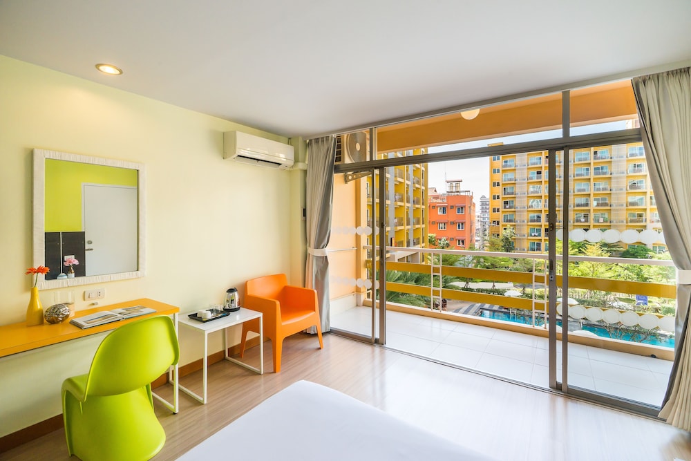 Deluxe Room - Photo 4