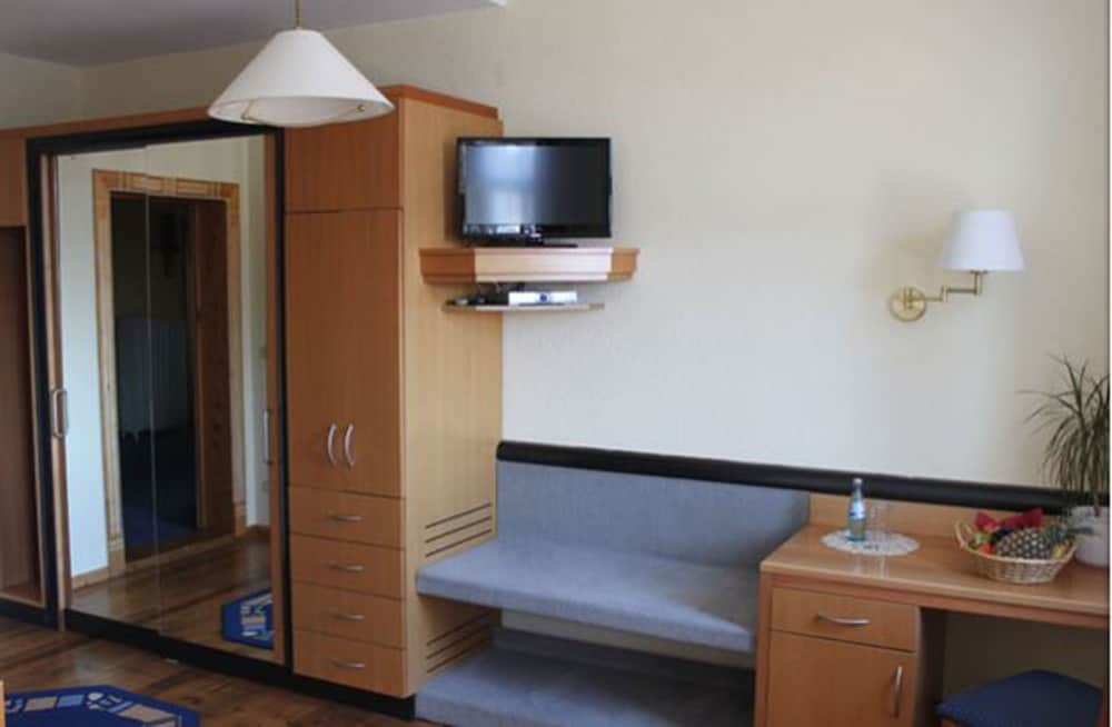 Single Room photo 3