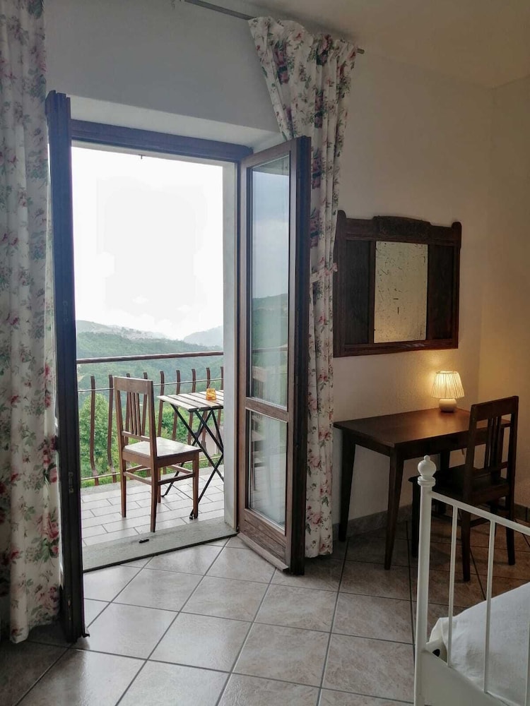 Panoramic Double or Twin Room photo 2