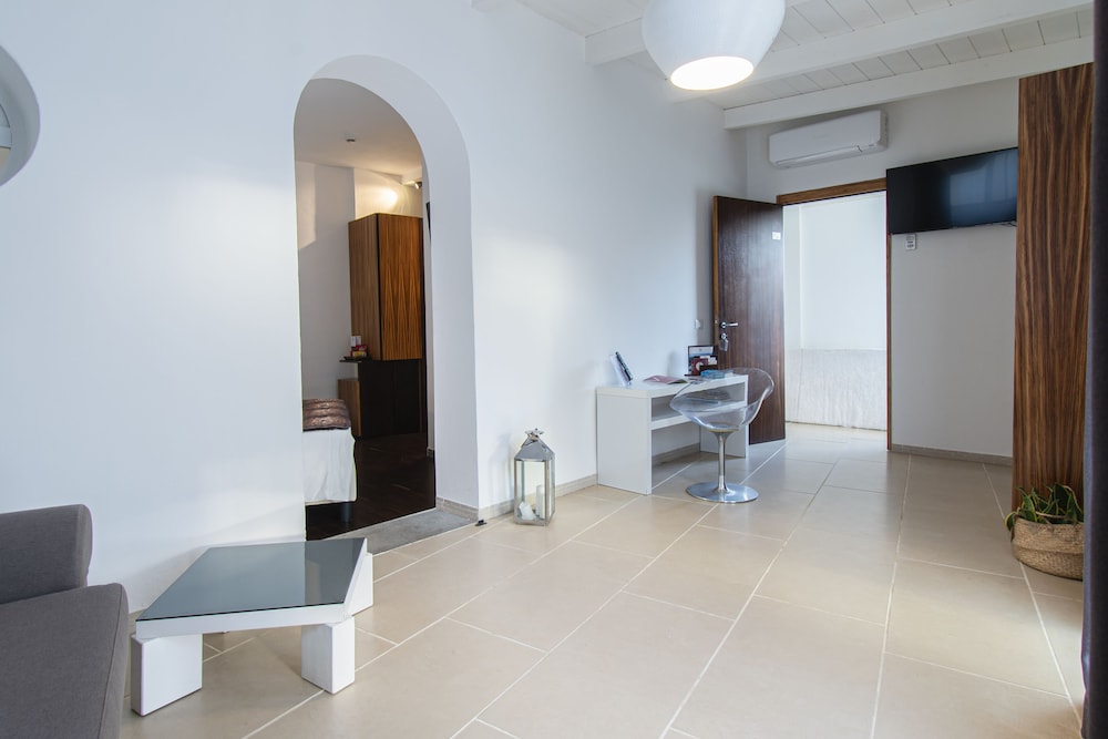 Junior Suite Executive - Photo 8
