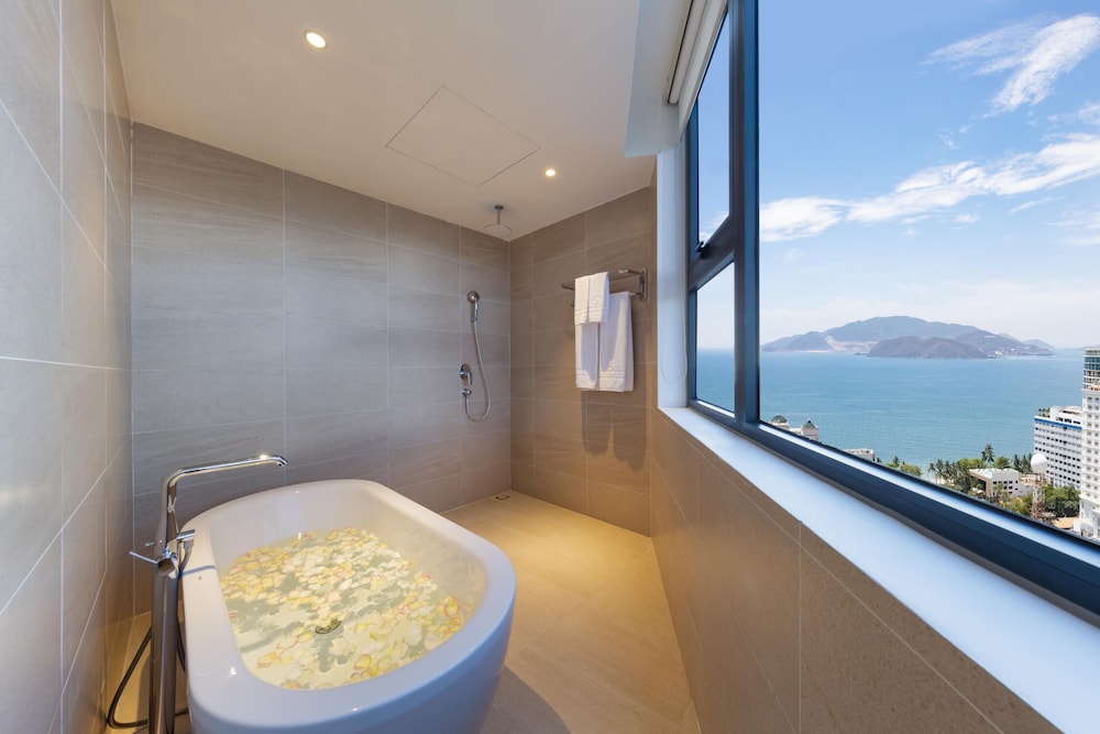 Grand Deluxe Double Sea View - Free Hair Washing - Photo 15