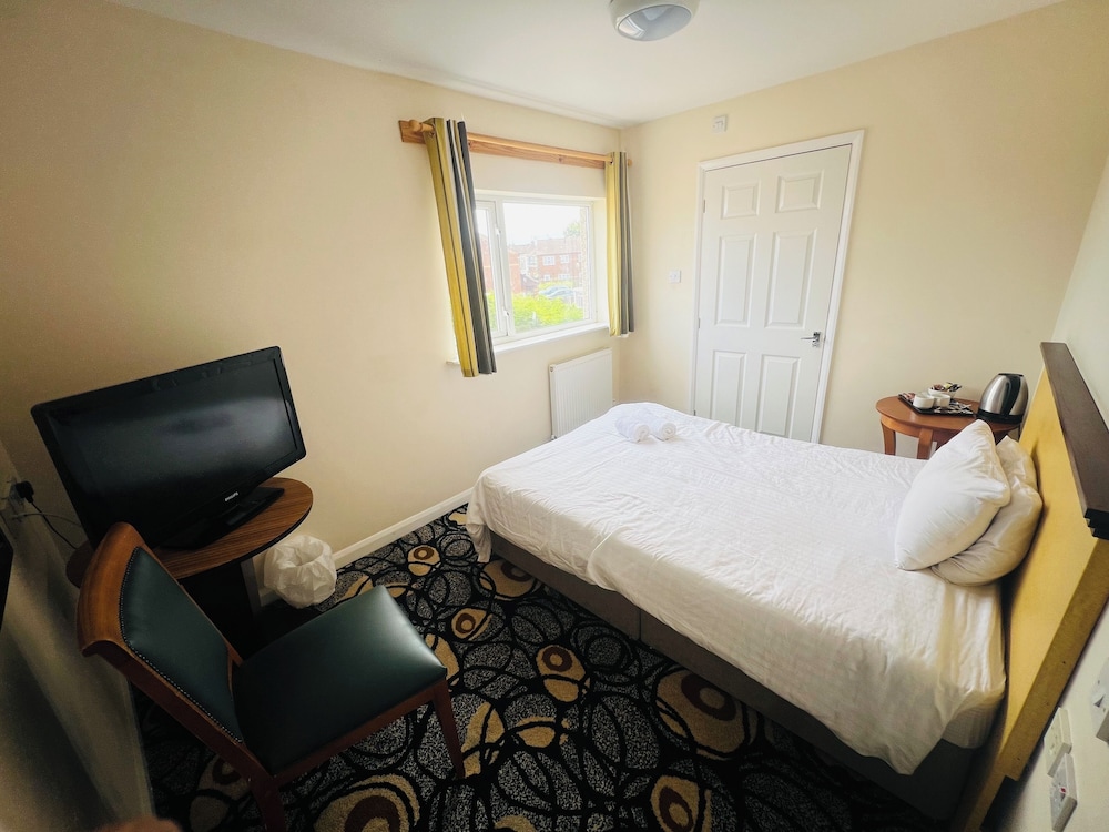 Double Room - Photo 6
