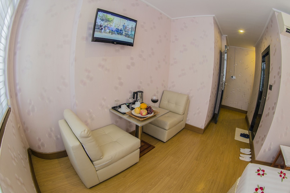 Deluxe Double Room photo 3