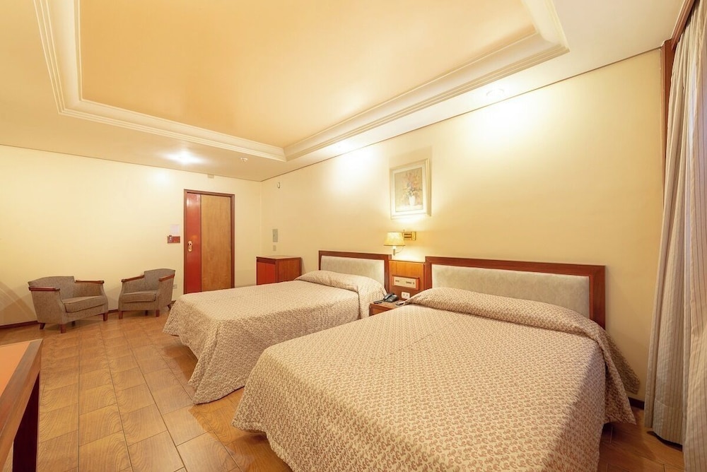 Deluxe Quadruple Room - Photo 3