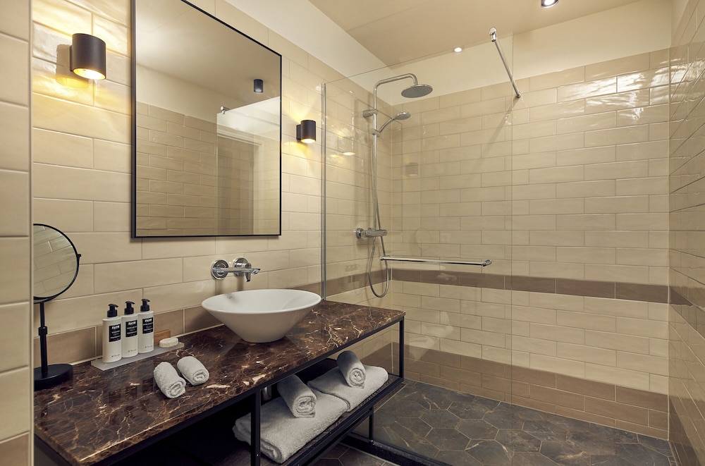Deluxe Twin Room (Wilhelminapier-kamer) - Photo 2