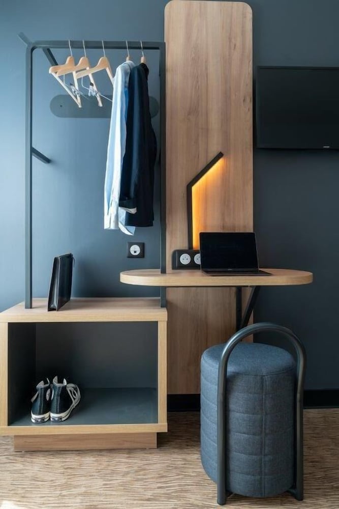 Double Room - Photo 11