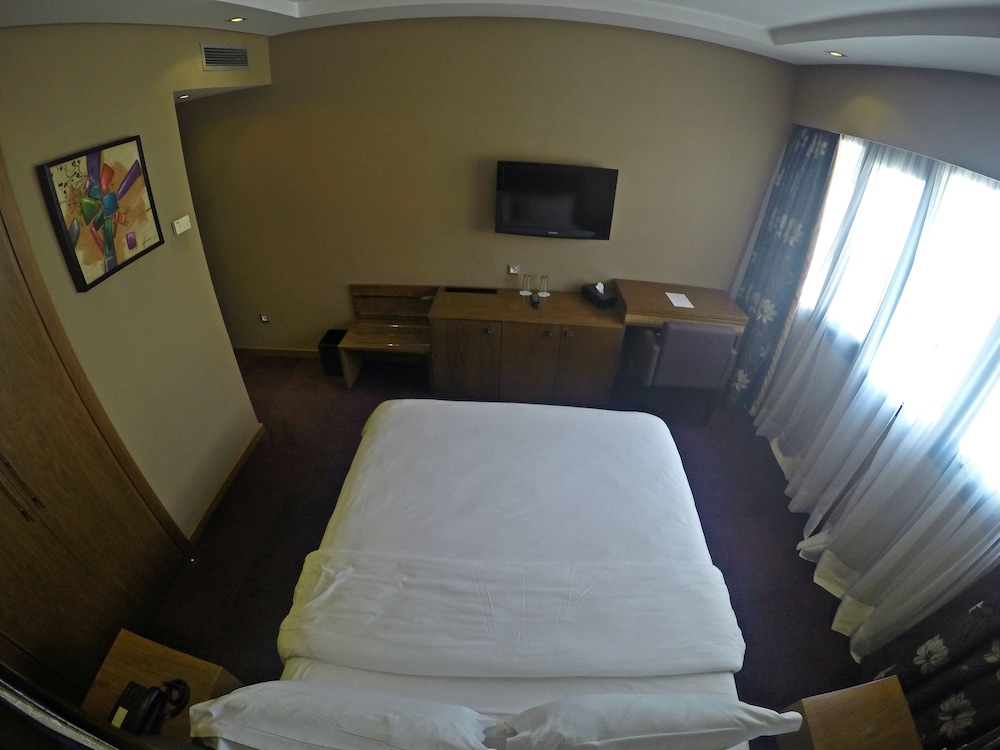 Standard Double Room, 1 Double Bed, Non Smoking, Courtyard View