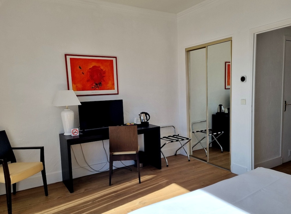 Executive Double Room, City View (DEVV) - Photo 5