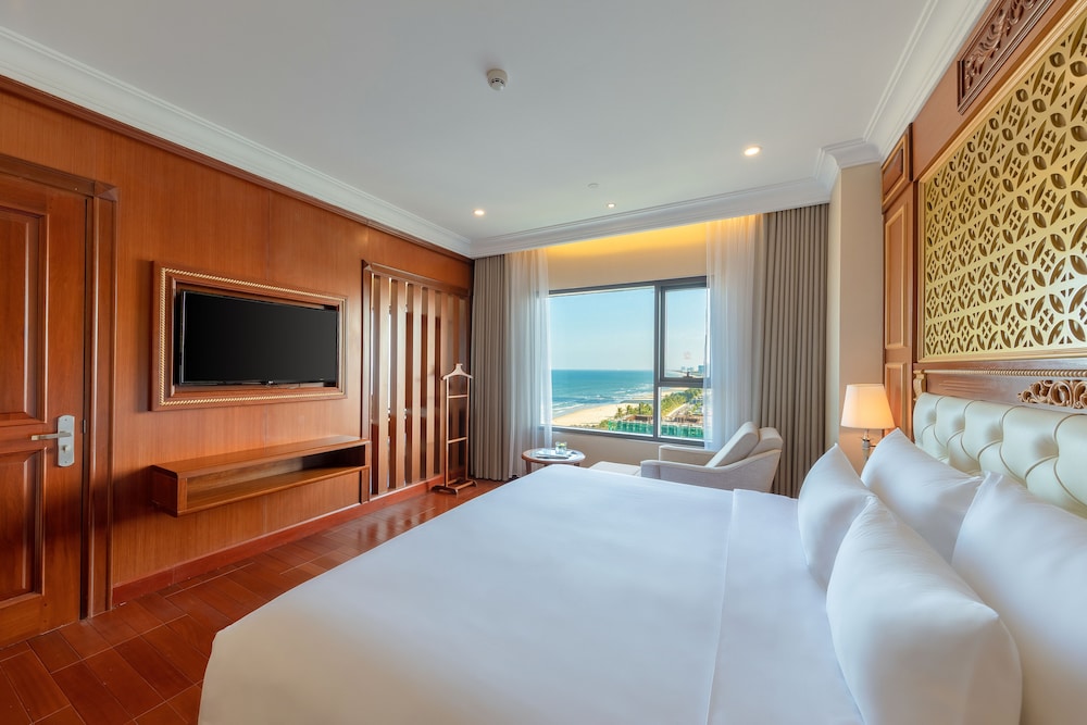 Executive Suite, Oceanfront - Photo 5