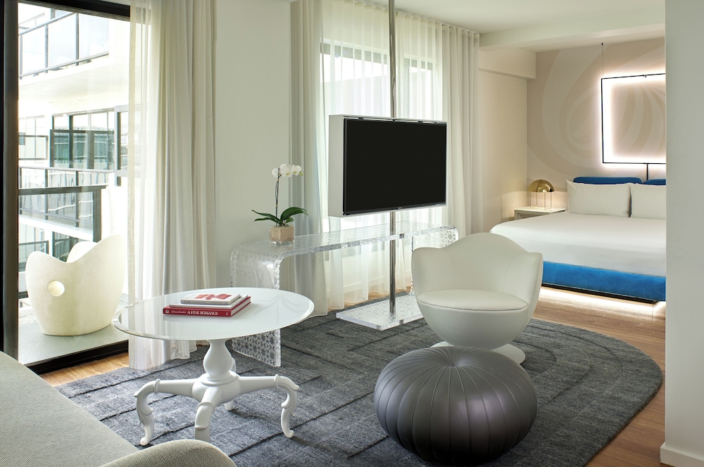 Suite, Balcony photo 2