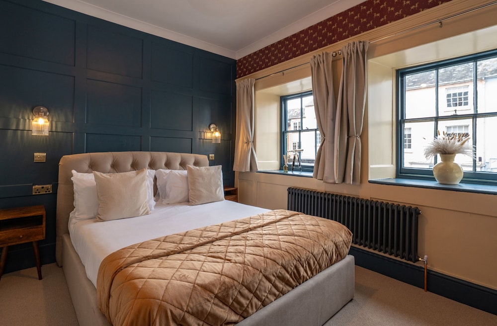 Standard Double Room, Ensuite (with Shower) photo 3