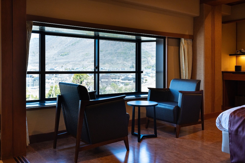 Main Building Japanese & Western Type Room photo 3