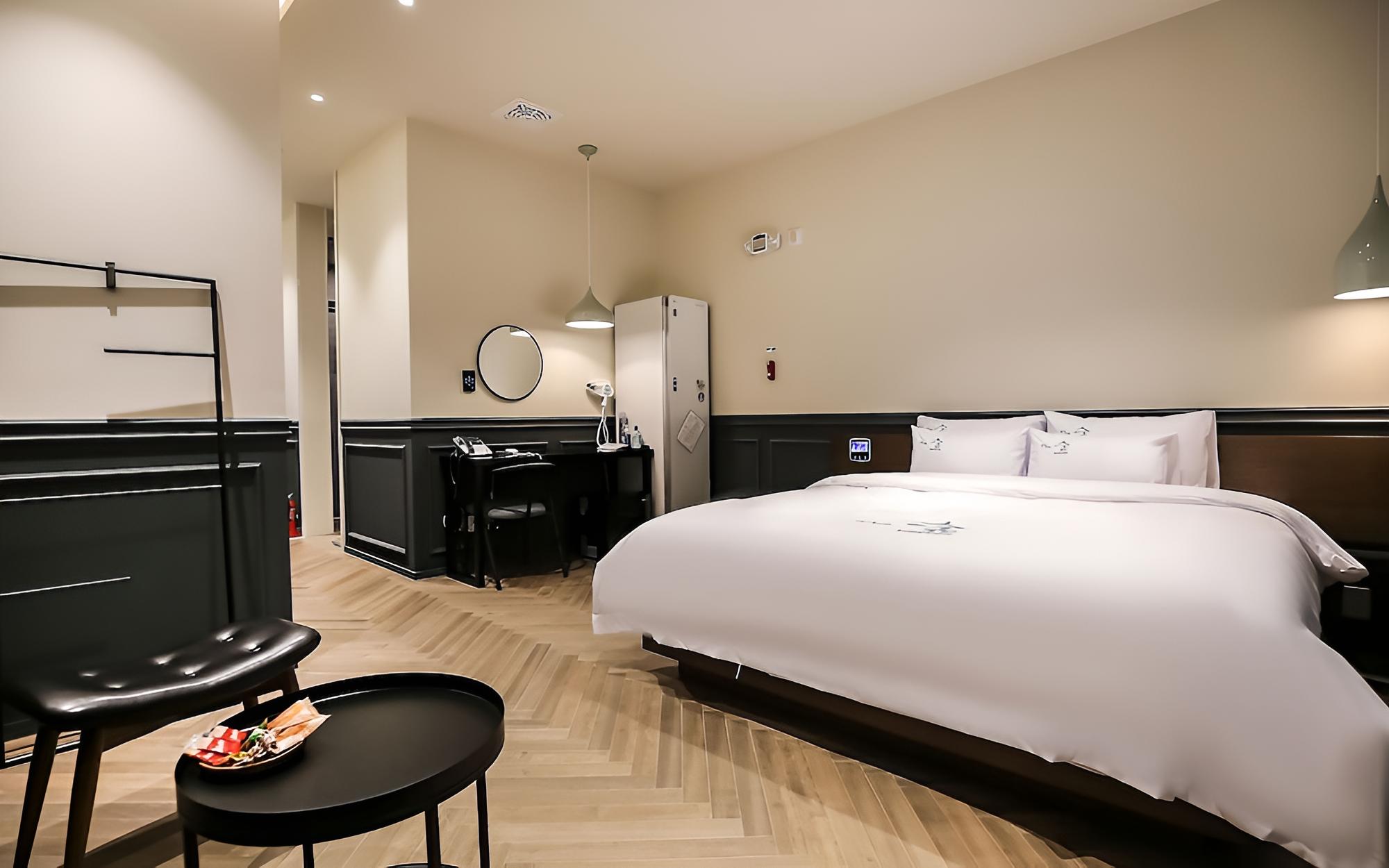 Room (Suite room (Styler)) - Photo 9