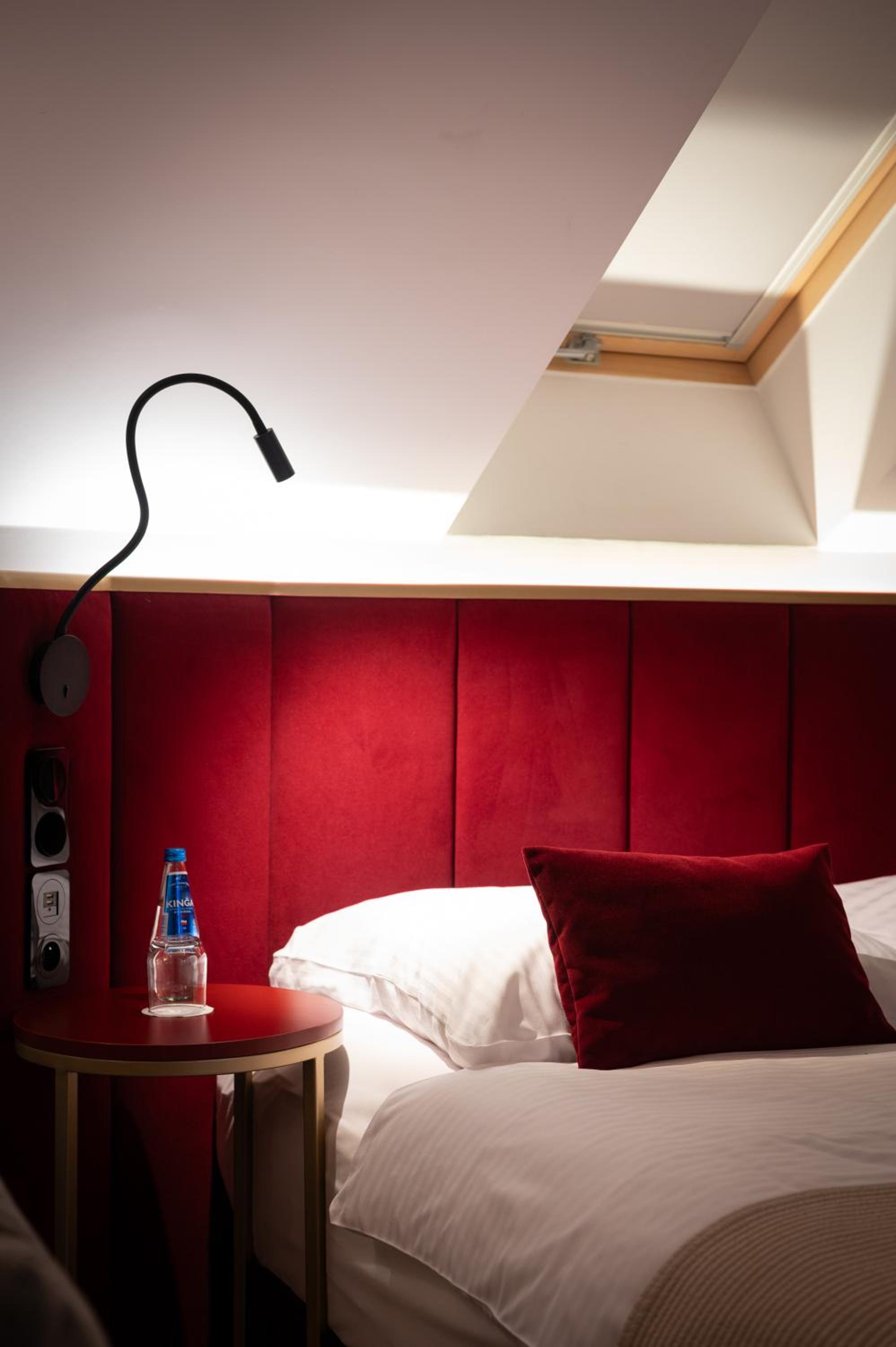 Suite with Terrace - Photo 12