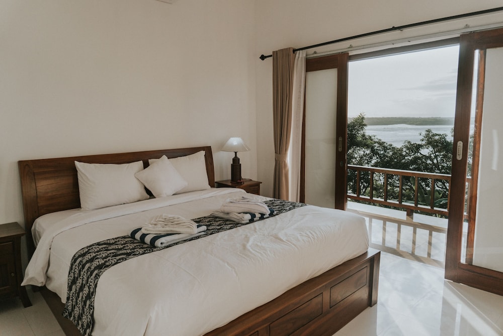 Deluxe Double Room, 1 Queen Bed, Sea View, Poolside - Photo 1
