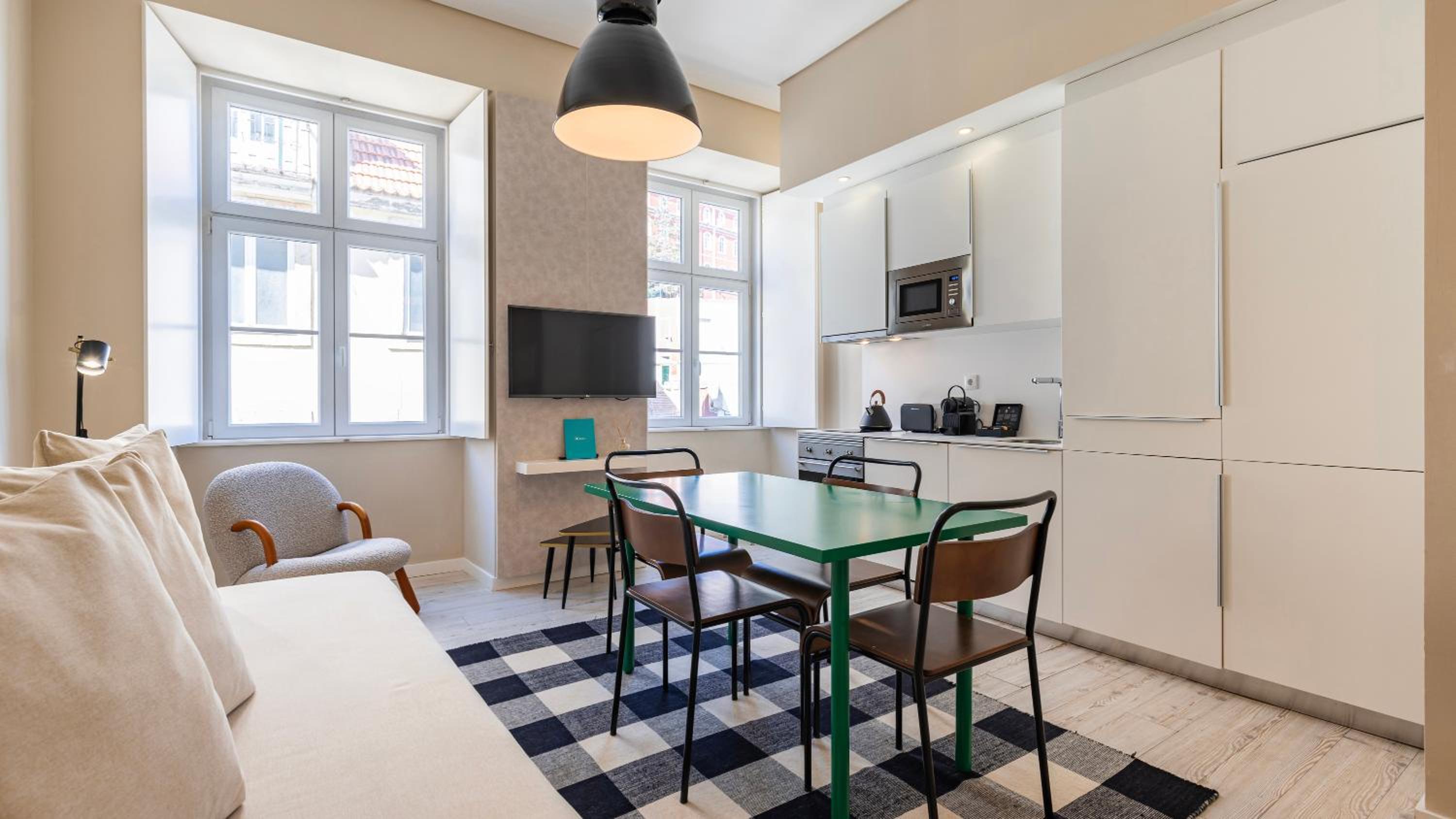 Two-Bedroom Deluxe Apartment photo 2
