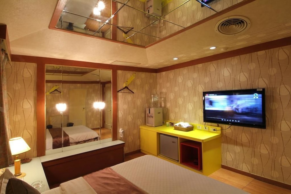 Standard Double Room, 1 Double Bed photo 2