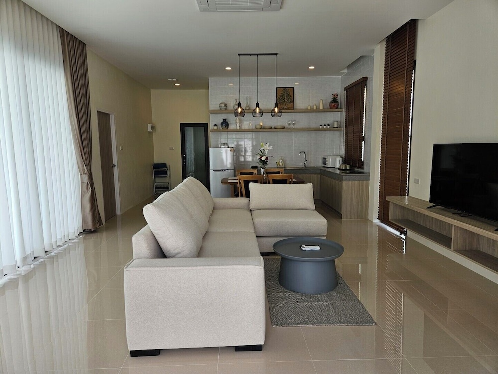 Two Bedroom Pool Villa - B3 - Photo 13