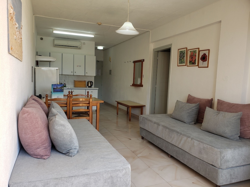 Family Apartment, 1 Bedroom, Garden View - Photo 6