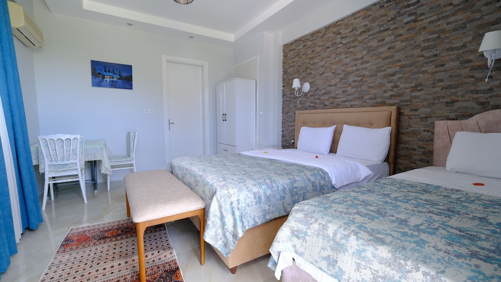 Comfort Double Room, 1 King Bed (2 People) photo 3