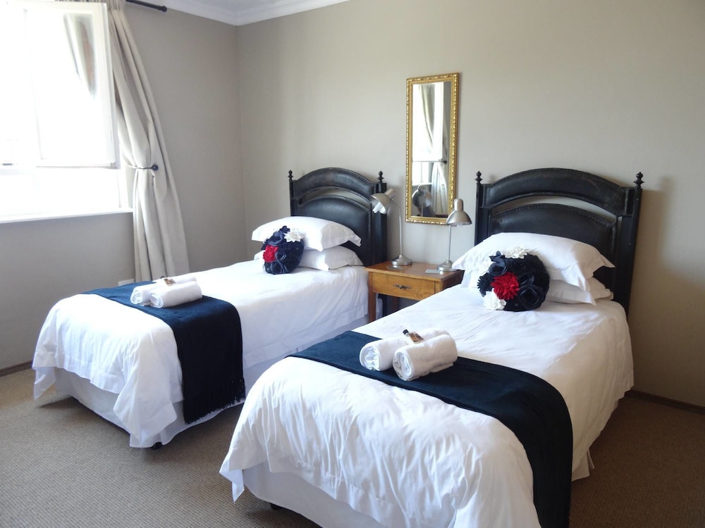 Double or Twin Room photo 1