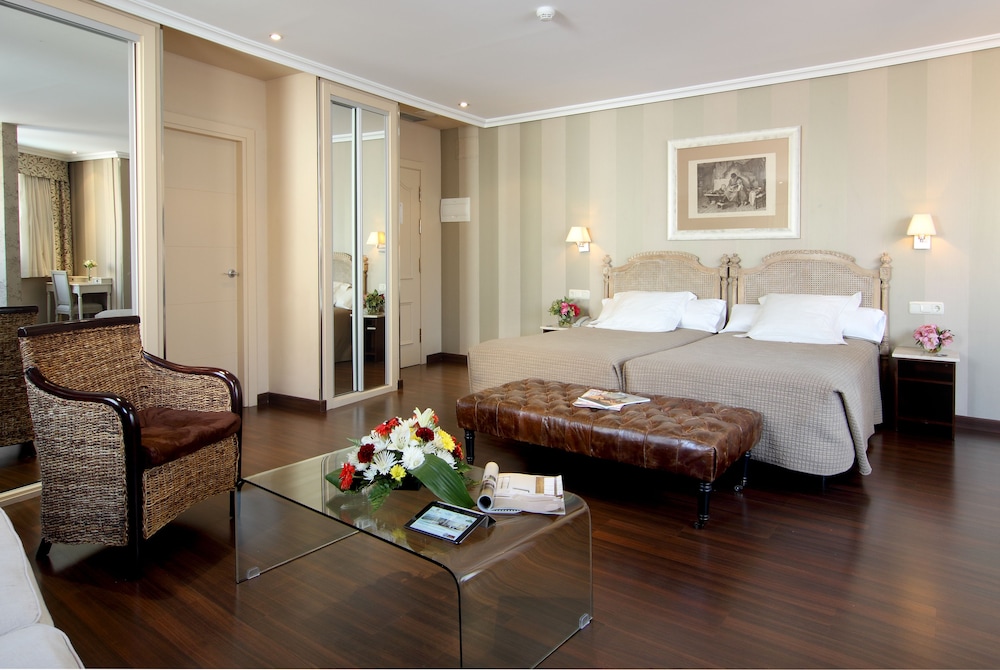 Premium Double Room - Photo 2