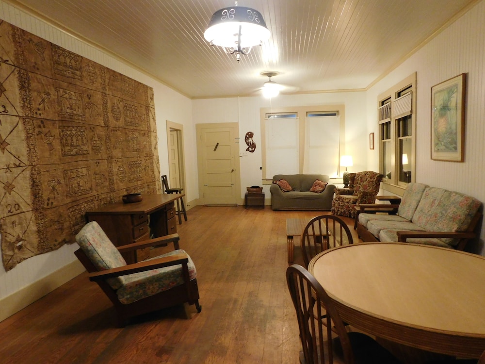 Traditional Cottage, 4 Bedrooms, Kitchen photo 3