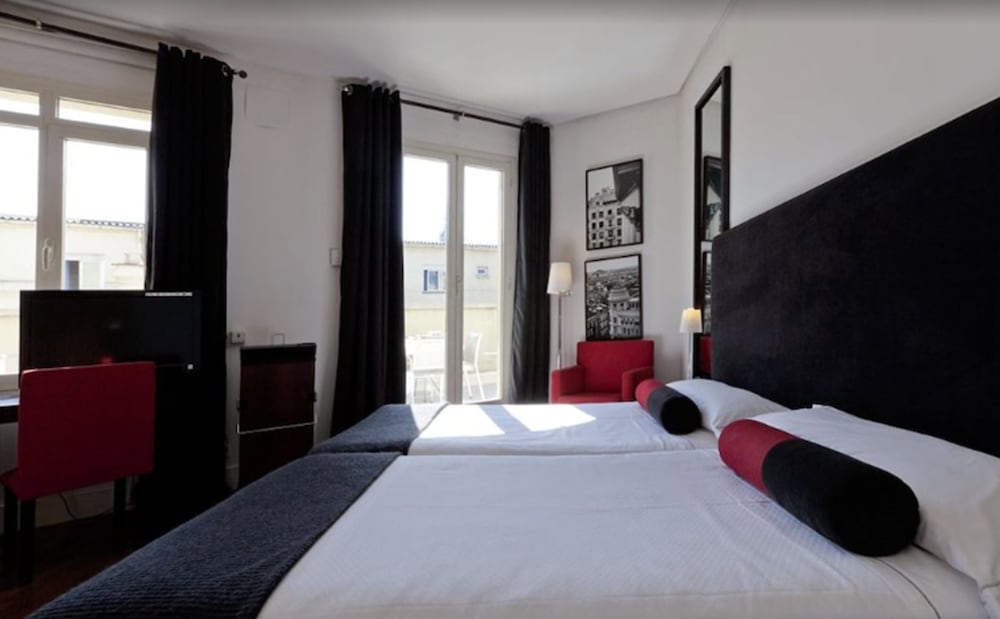 Standard Room - Photo 4