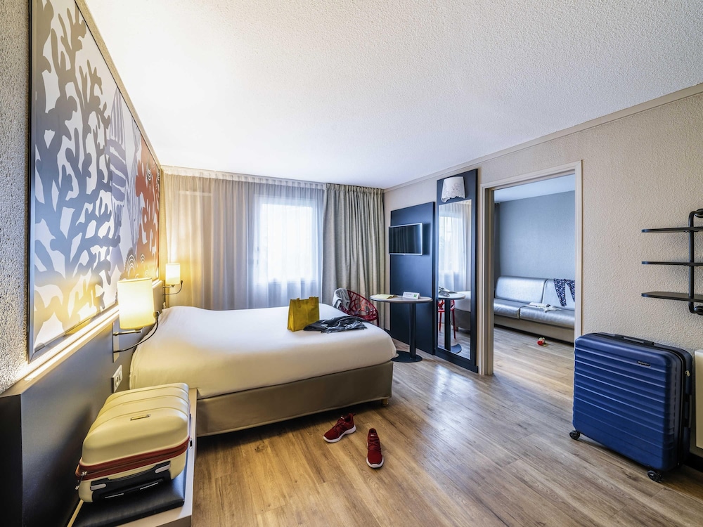 Family Suite, 1 Double Bed with Sofa bed photo 1