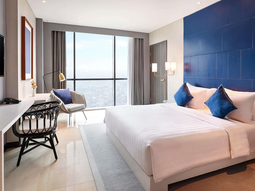 Executive Suite, 1 King Bed photo 3