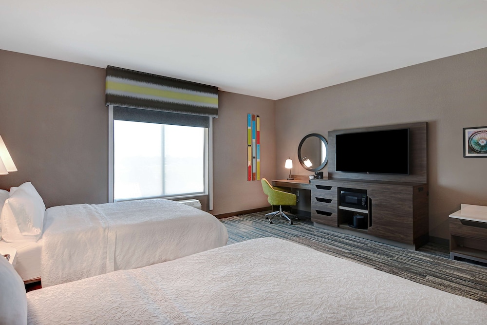 Room, 2 Queen Beds, Accessible, Non Smoking (Hearing Accessible) - Photo 1