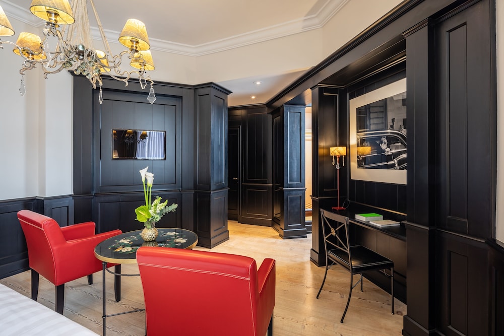 Junior Suite, Stay for Kids and Teens Included - Photo 3