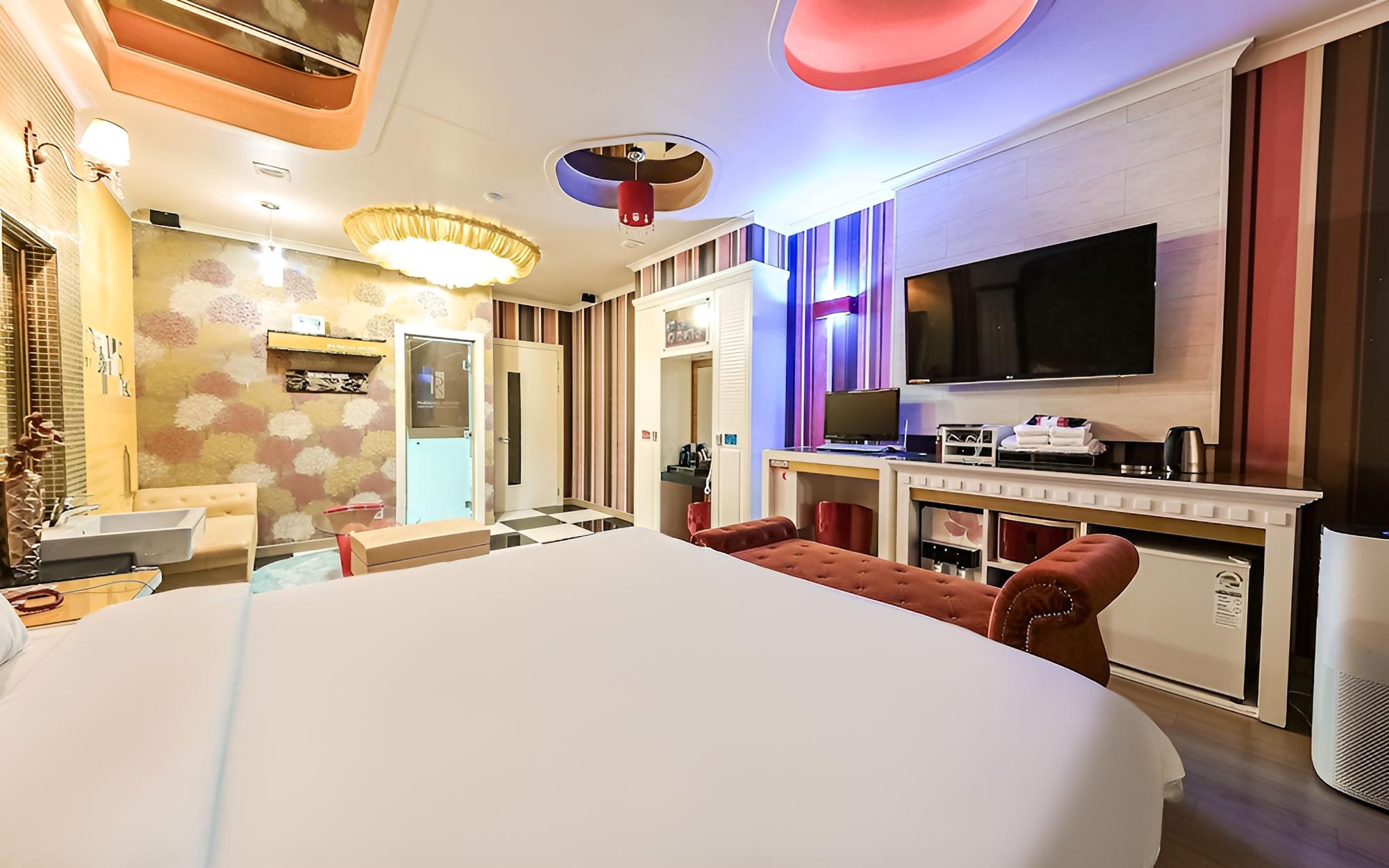 Room (VIP-Air purifier (Netflix YouTube ava) - Photo 13