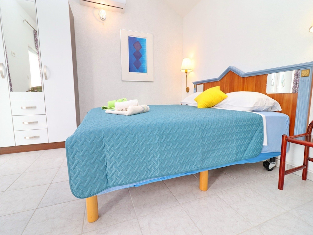 Apartment (Superior Duplex One Bedroom Apartment)