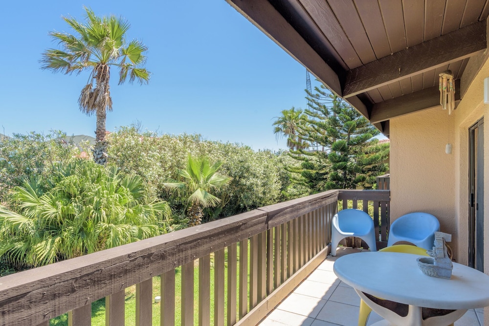 Standard Condo, 1 King Bed with Sofa bed, Kitchen, Resort View photo 1