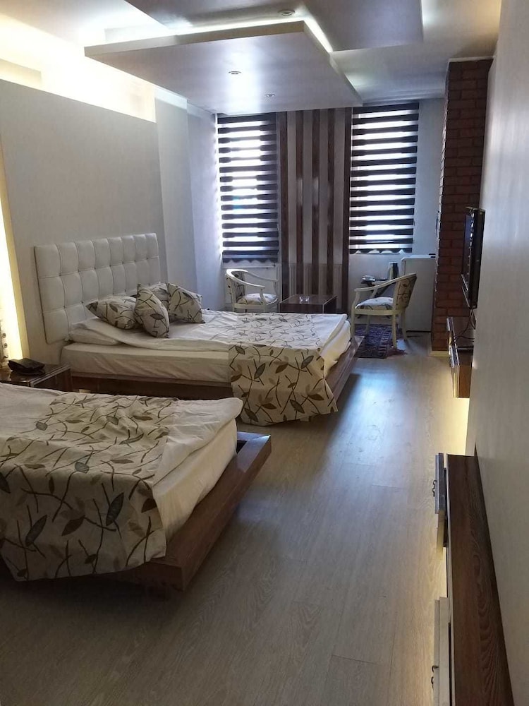 Suite photo 1