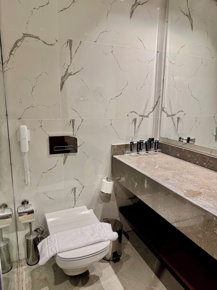 Standard Double or Twin Room, Sea View - Photo 2