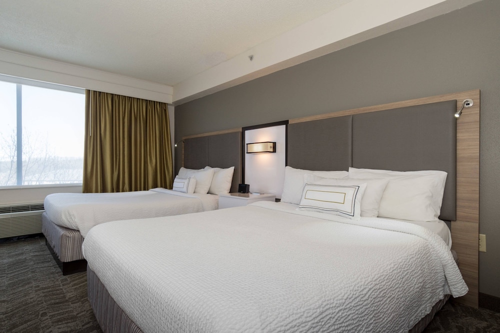 Studio Suite, 2 Queen Beds - Photo 2