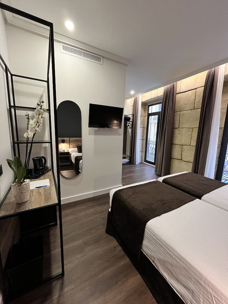 Premium Double Room photo 2