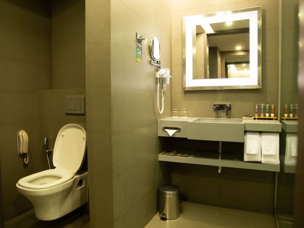 Superior Twin Room, 1 Twin Bed thumbnail 5