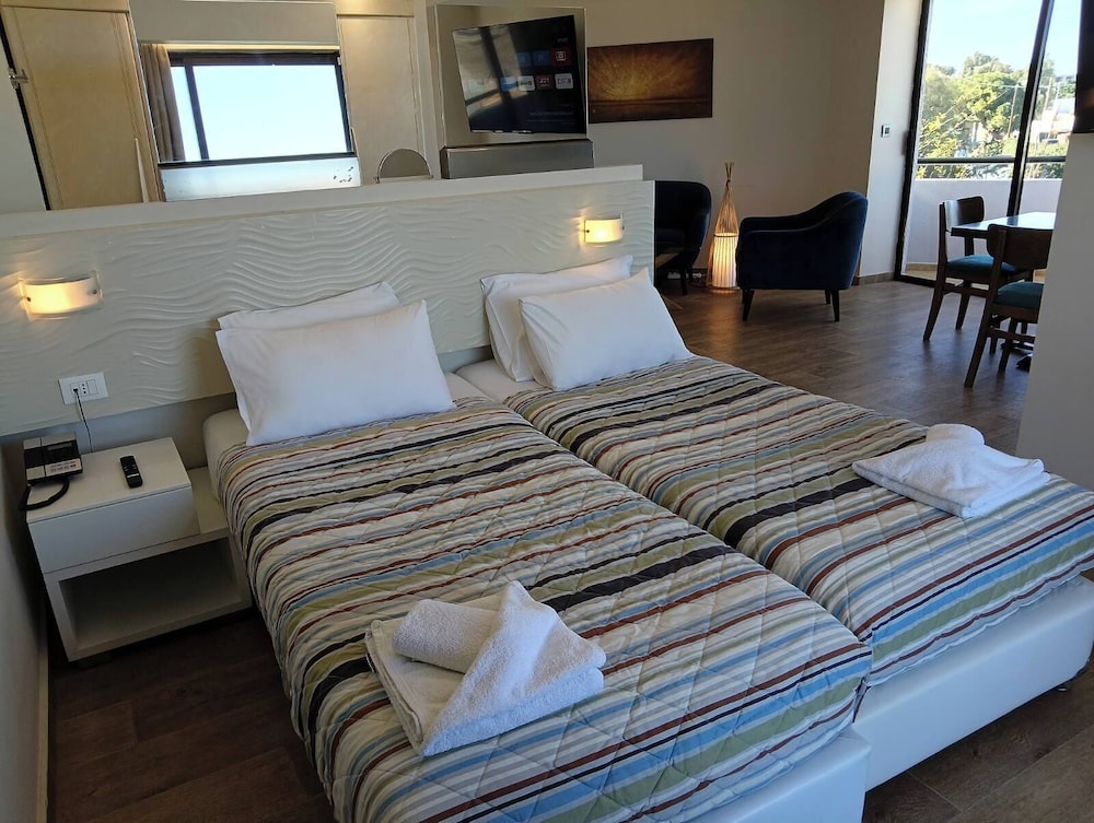 Deluxe Suite, Sea View photo 1