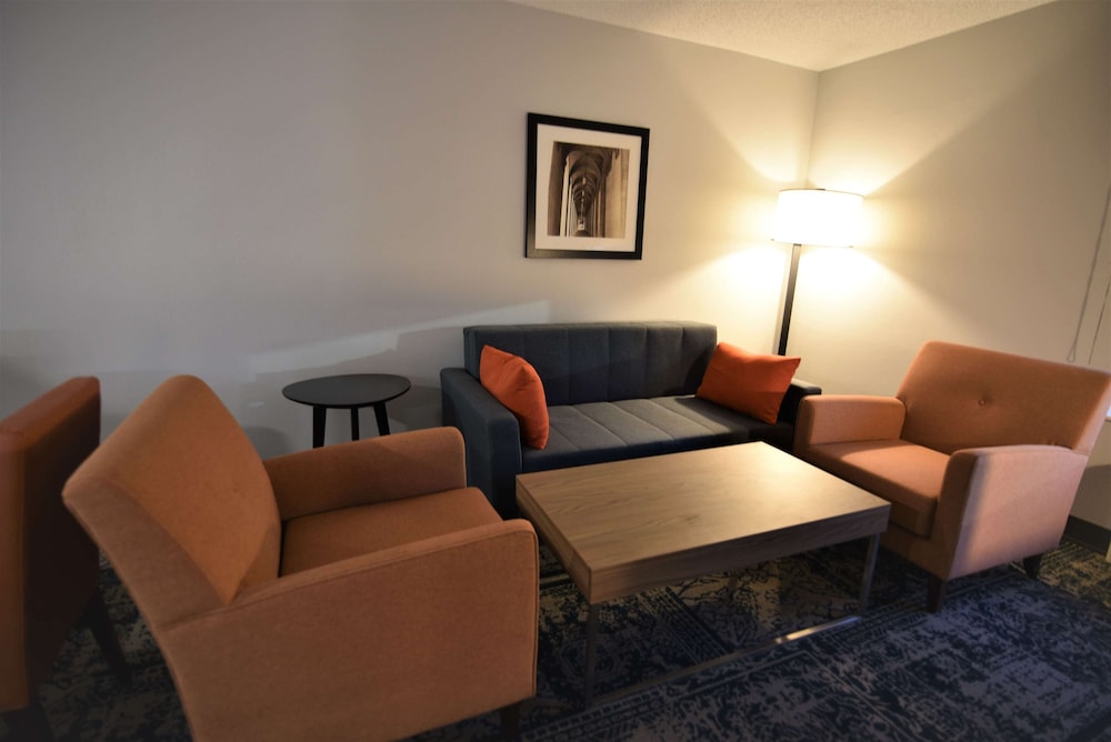 Studio Suite, 1 King Bed, Non Smoking - Photo 4
