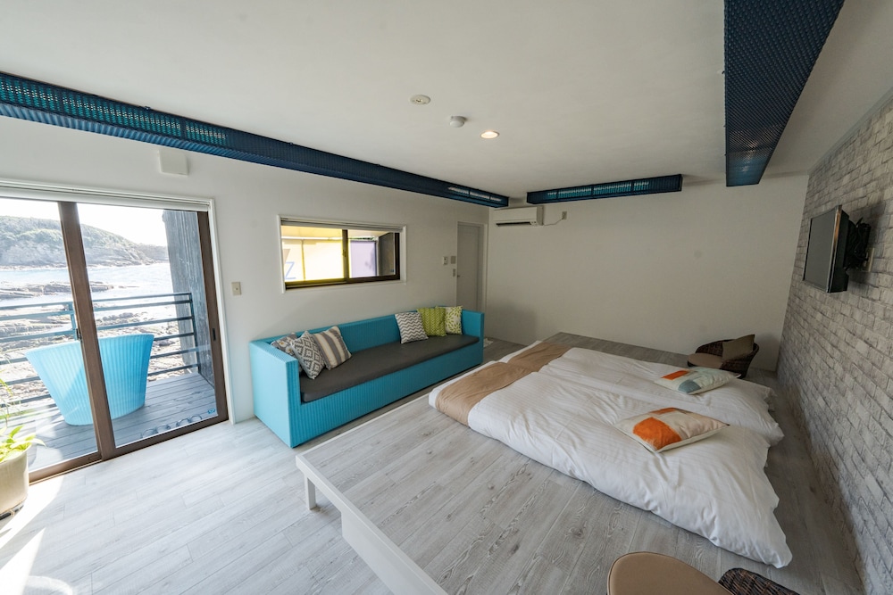 Japanese-Style Villa with Open-Air Bath and Sea View photo 3