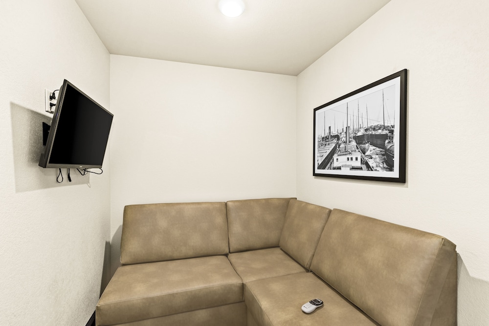 Studio, Multiple Beds, Accessible, Non Smoking - Photo 6