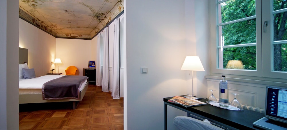 Room (XXL)