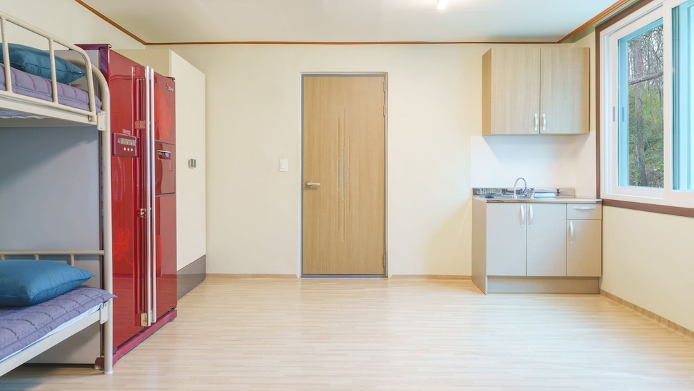 Basic Room, 1 Bedroom (Room 2-2)