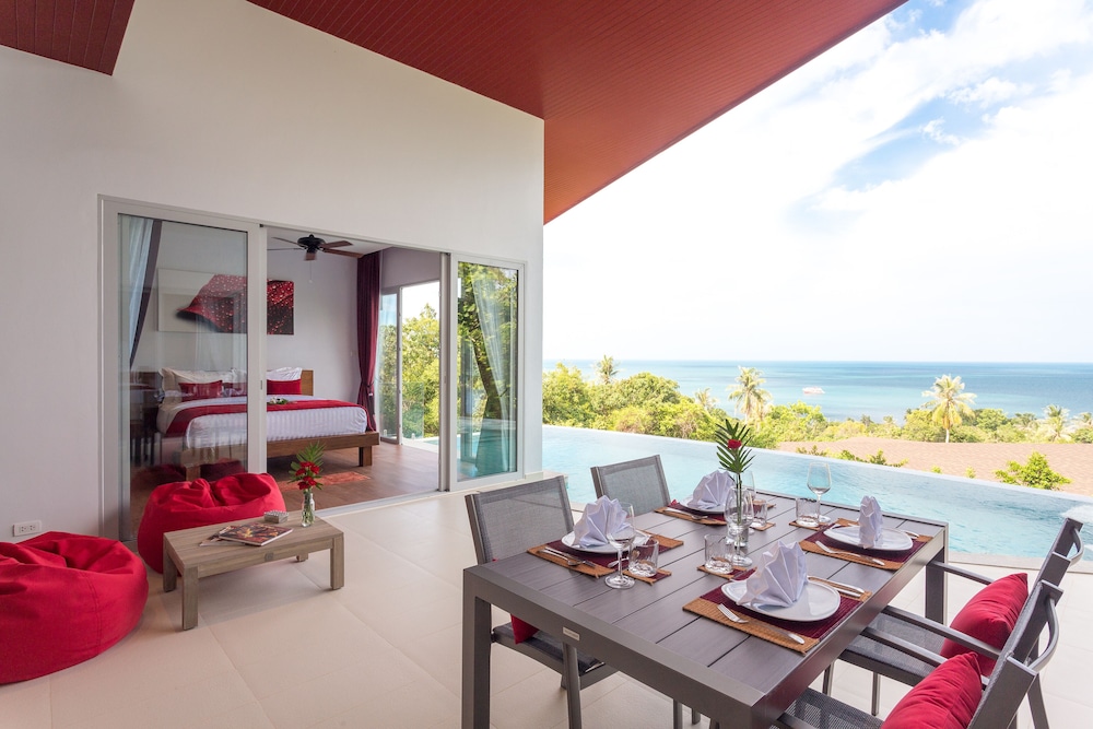 2-Bedroom Villa with Sea View photo 2