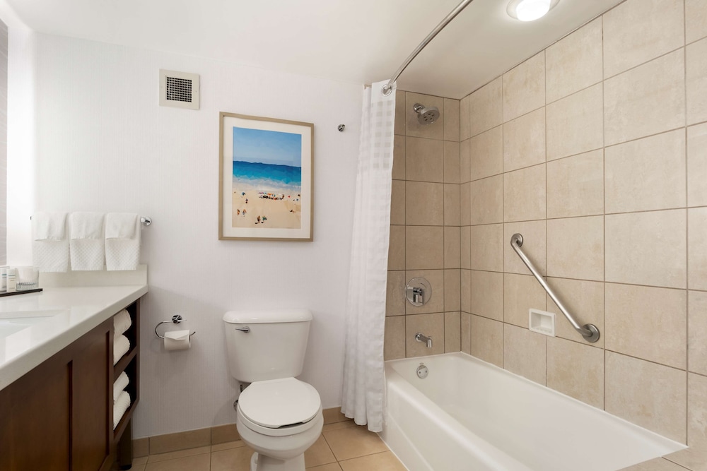 Executive Suite, 1 King Bed, Non Smoking - Photo 9